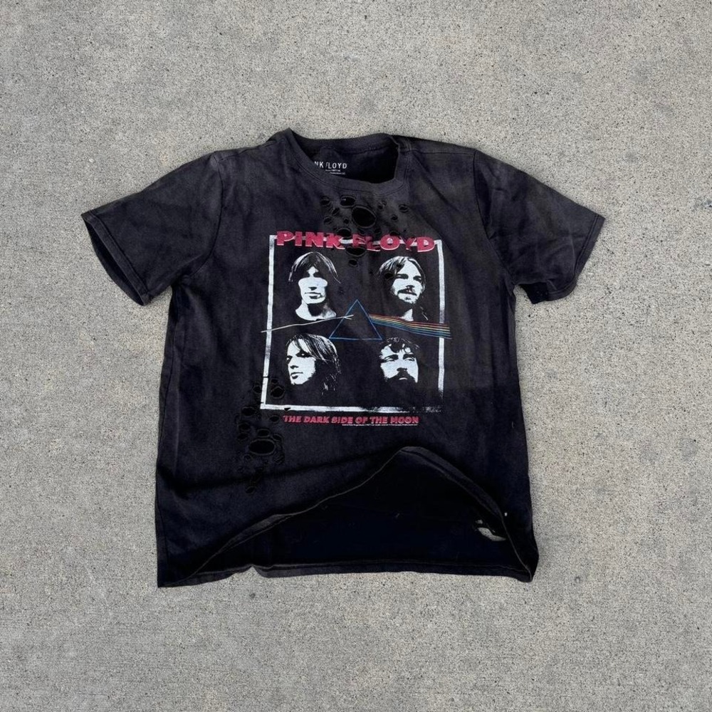 DISTRESSED PINK FLOYD SUN-FADE GRAPHICβ TEE